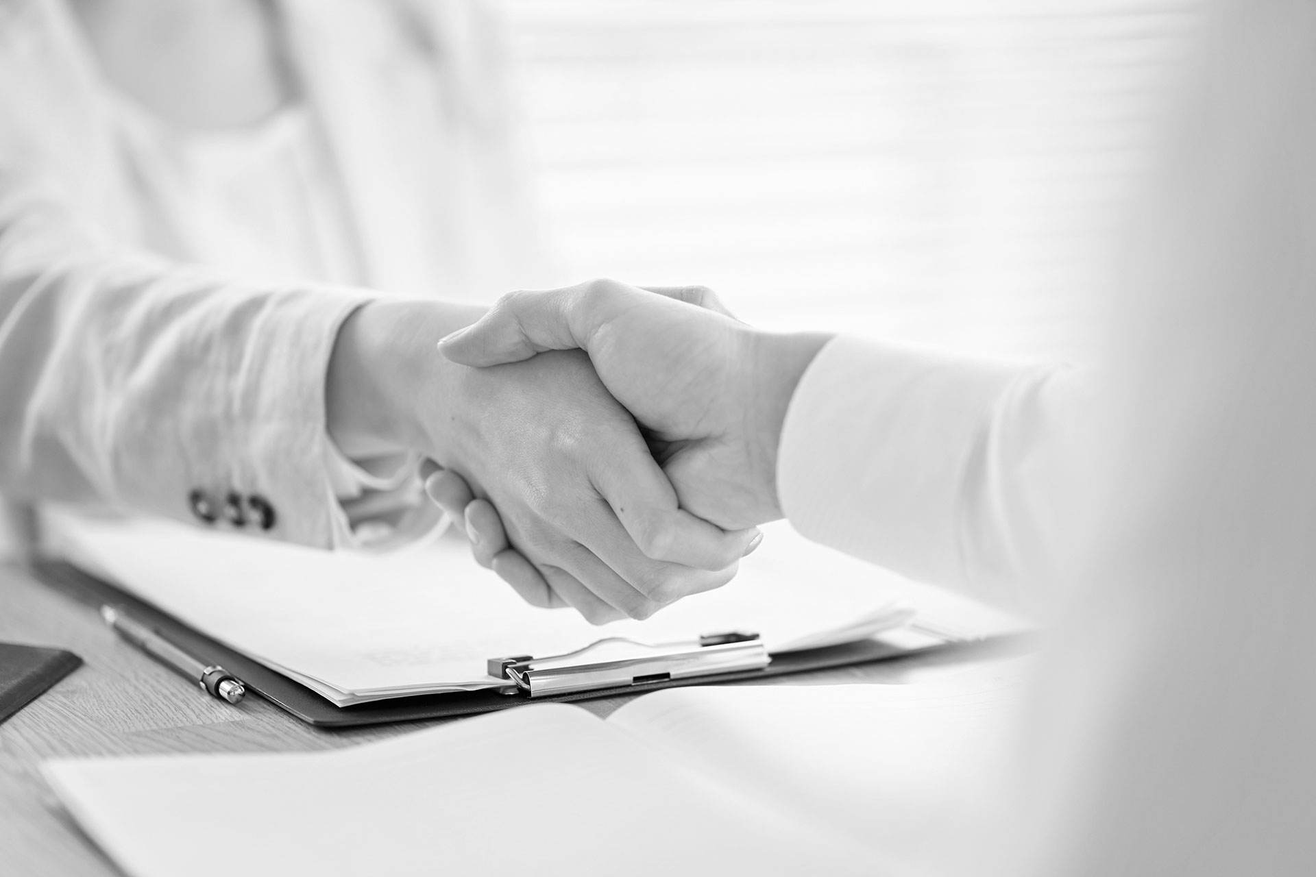 Contracts 184113673 L Bw 1920